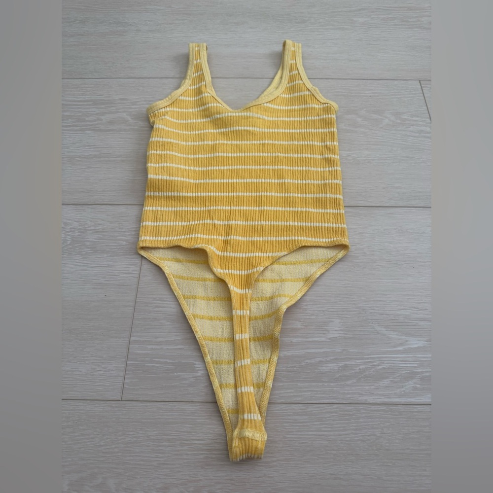 Urban Outfitters Yellow and White Striped Bodysuit - Picture 7 of 11
